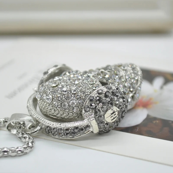 Silver plated crystal skull wearing headphones necklace with adjustable chain - Picture 12 of 15